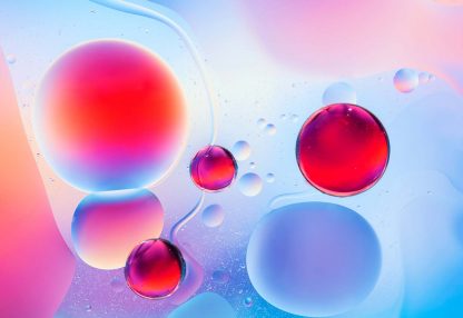 alt=Nahaufnahme bunte Wassertropfen