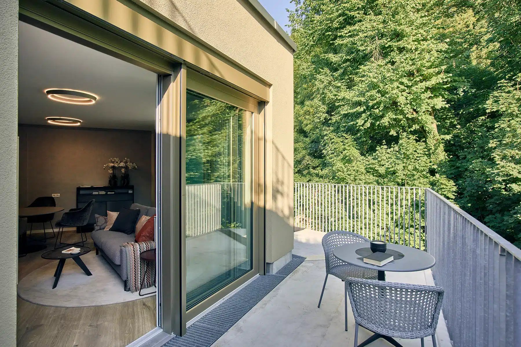 Terrasse mit Waldblick im Betreuten Wohnen